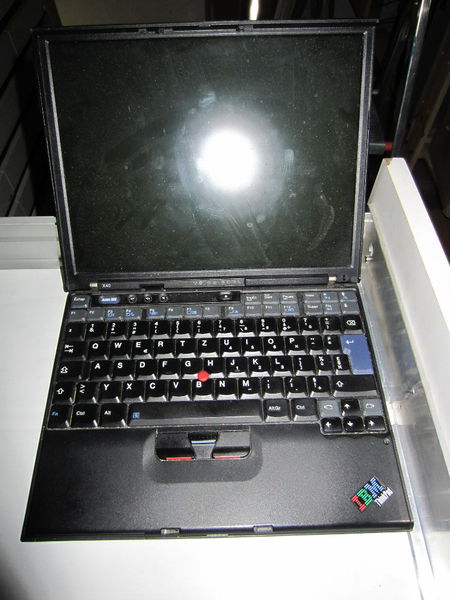 Datei:IBM ThinkPad X40 open.jpg